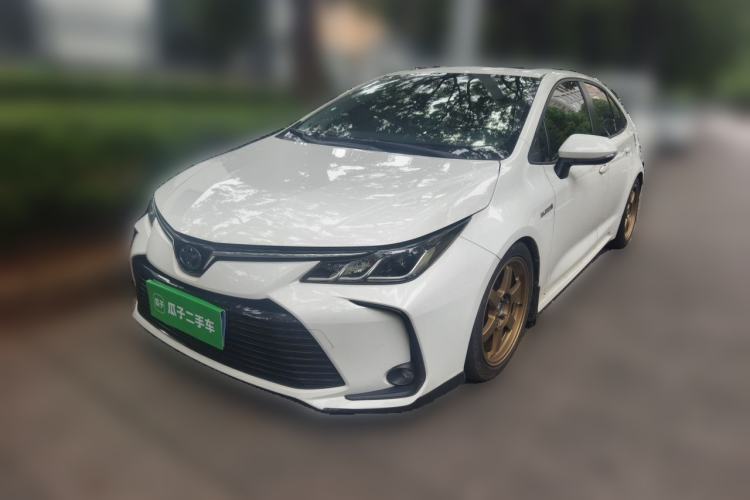 Used Toyota Corolla 2021 Dual-Motor 1.8L E-CVT Elite Edition Guazi used car, China used car export, Used car for sale, Used cars, Cheapest cars for sale