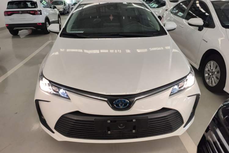 Used Toyota Corolla 2021 Dual-Engine 1.8L E-CVT Pioneer Edition Front