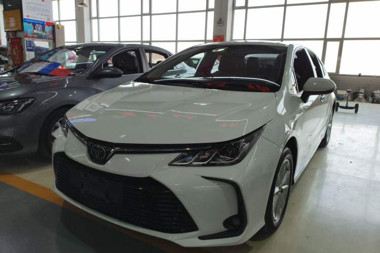 Used Toyota Corolla 2021 1.2T S-CVT Luxury Edition Front Left 45 Deg