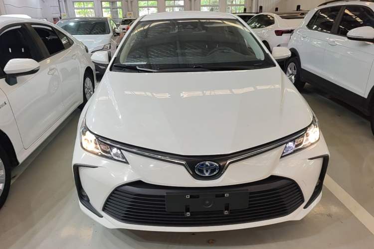Used Toyota Corolla 2021 Dual-Engine 1.8L E-CVT Pioneer Edition Front