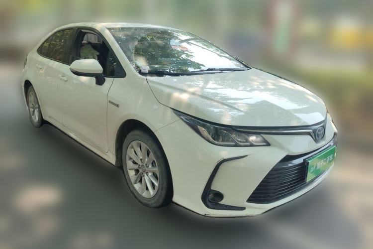 Used Toyota Corolla 2021 Dual-Motor 1.8L E-CVT Elite Edition Front Right 45 Deg