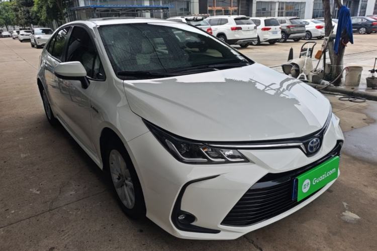 Used Toyota Corolla 2021 Dual-Motor 1.8L E-CVT Elite Edition Front Right 45 Deg