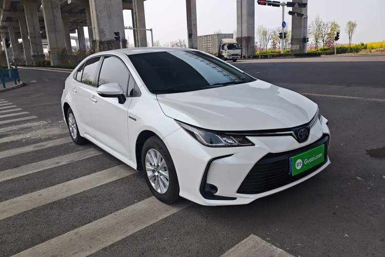 Used Toyota Corolla 2021 Dual-Engine 1.8L E-CVT Pioneer Edition Front Right 45 Deg