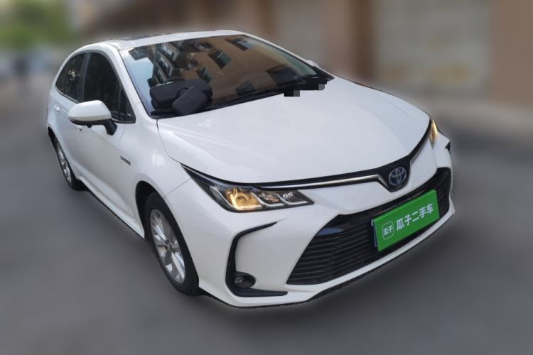 Used Toyota Corolla 2021 Dual-Motor 1.8L E-CVT Elite Edition Front Right 45 Deg