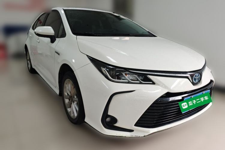 Used Toyota Corolla 2021 Dual-Motor 1.8L E-CVT Elite Edition Front Right 45 Deg