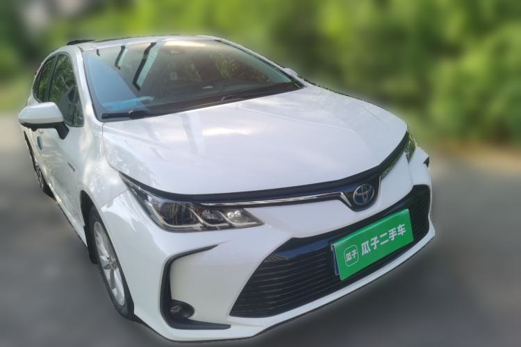 Used Toyota Corolla 2021 Dual-Motor 1.8L E-CVT Elite Edition Front Right 45 Deg