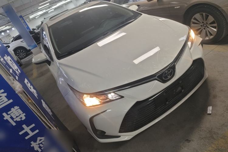 Used Toyota Corolla 2021 1.2T S-CVT Luxury Edition Front Right 45 Deg