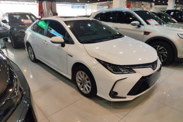 Used Toyota Corolla 2021 Dual-Motor 1.8L E-CVT Elite Edition Front Right 45 Deg