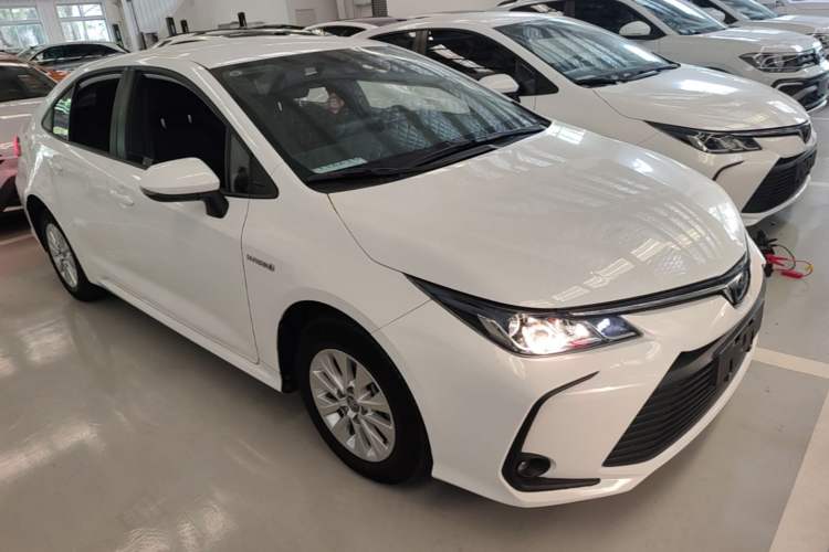 Used Toyota Corolla 2021 Dual-Engine 1.8L E-CVT Pioneer Edition Front Right 45 Deg