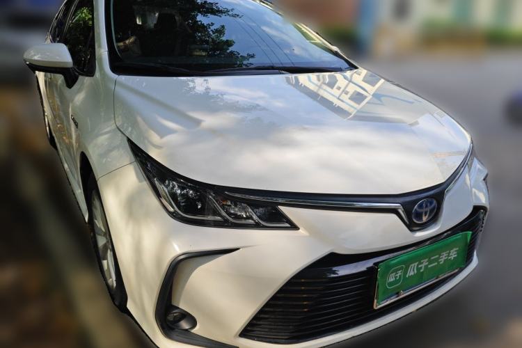 Used Toyota Corolla 2021 Dual-Motor 1.8L E-CVT Elite Edition Front Right 45 Deg