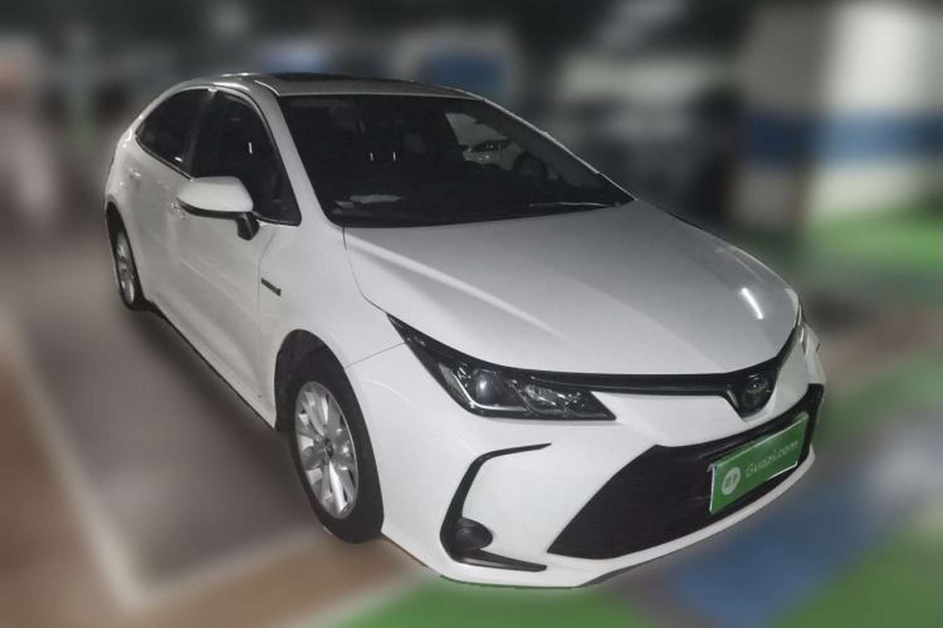 Used Toyota Corolla 2021 Dual-Motor 1.8L E-CVT Elite Edition Front Right 45 Deg