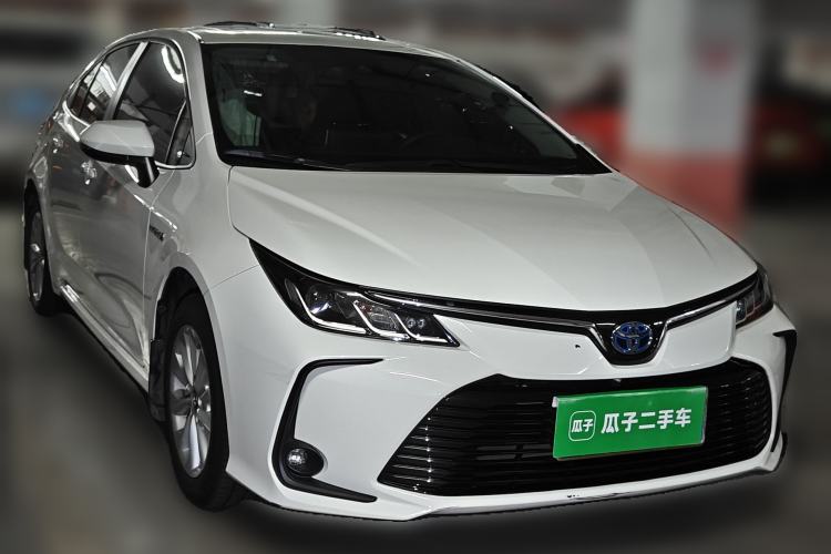 Used Toyota Corolla 2021 Dual-Motor 1.8L E-CVT Elite Edition Front Right 45 Deg