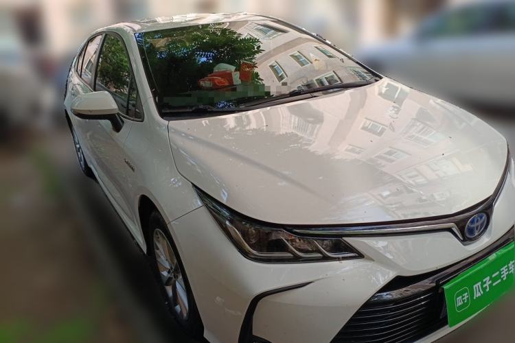 Used Toyota Corolla 2021 Dual-Motor 1.8L E-CVT Elite Edition Front Right 45 Deg