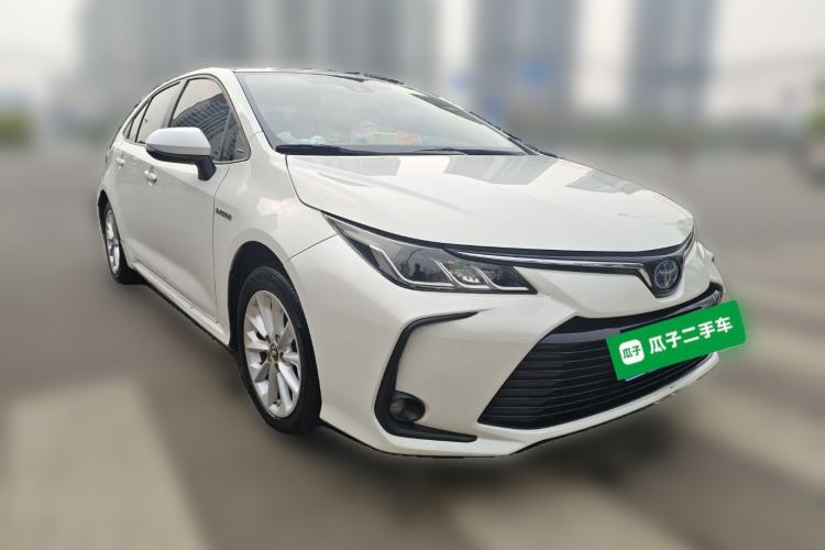 Used Toyota Corolla 2021 Dual-Motor 1.8L E-CVT Elite Edition Front Right 45 Deg