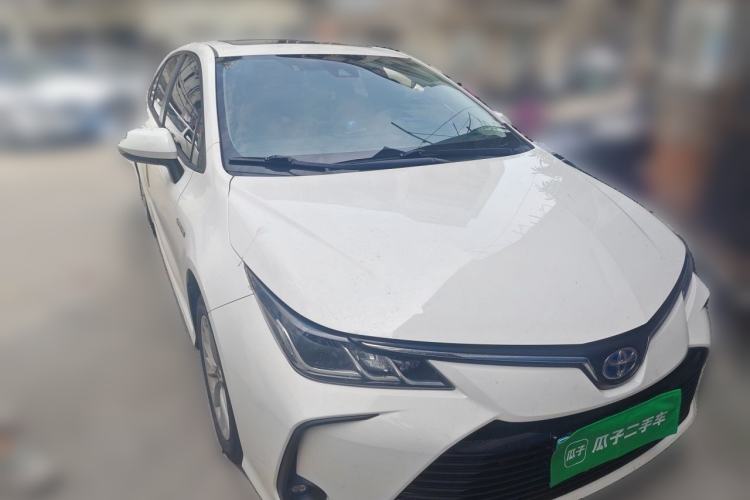 Used Toyota Corolla 2021 Dual-Motor 1.8L E-CVT Elite Edition Front Right 45 Deg