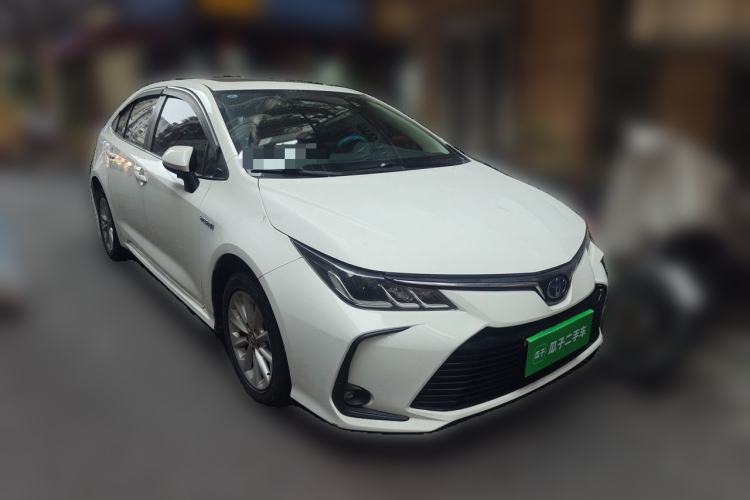 Used Toyota Corolla 2021 Dual-Motor 1.8L E-CVT Elite Edition Front Right 45 Deg