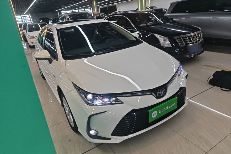 Used Toyota Corolla 2021 Dual-Motor 1.8L E-CVT Elite Edition Front Right 45 Deg