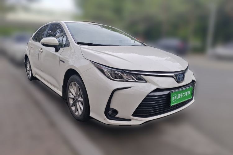 Used Toyota Corolla 2021 Dual-Motor 1.8L E-CVT Elite Edition Front Right 45 Deg