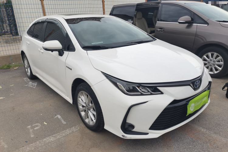 Used Toyota Corolla 2021 Dual-Motor 1.8L E-CVT Elite Edition Front Right 45 Deg