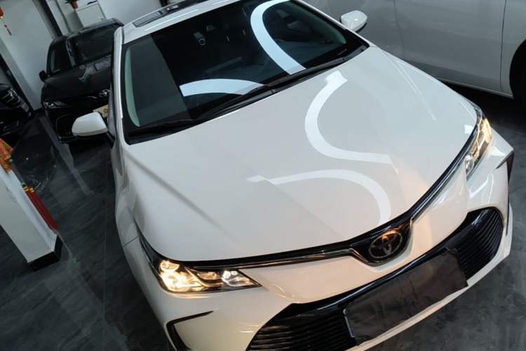 Used Toyota Corolla 2021 1.2T S-CVT Luxury Edition Front Right 45 Deg