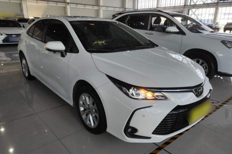 Used Toyota Corolla 2021 1.2T S-CVT Luxury Edition Front Right 45 Deg