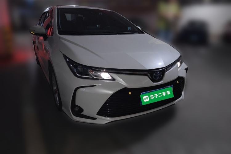 Used Toyota Corolla 2021 Dual-Motor 1.8L E-CVT Elite Edition Front Right 45 Deg