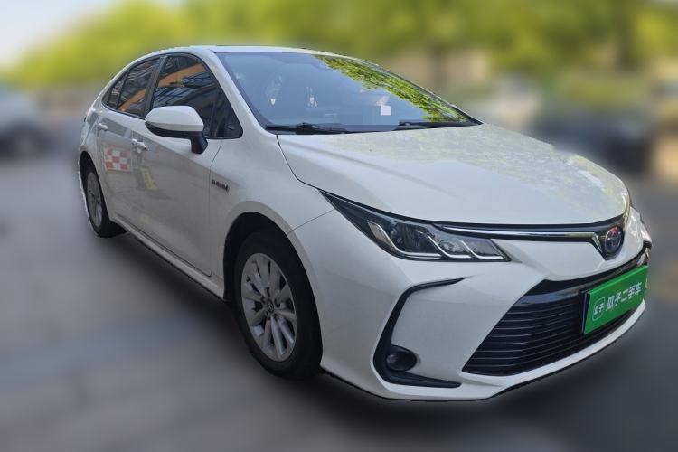 Used Toyota Corolla 2021 Dual-Motor 1.8L E-CVT Elite Edition Front Right 45 Deg
