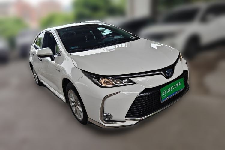 Used Toyota Corolla 2021 Dual-Motor 1.8L E-CVT Elite Edition Front Right 45 Deg