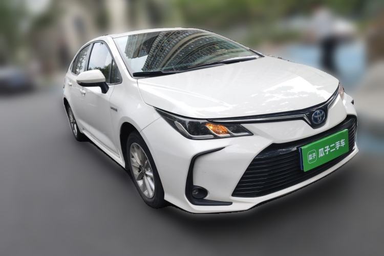 Used Toyota Corolla 2021 Dual-Motor 1.8L E-CVT Elite Edition Front Right 45 Deg