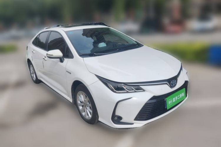 Used Toyota Corolla 2021 Dual-Motor 1.8L E-CVT Elite Edition Front Right 45 Deg