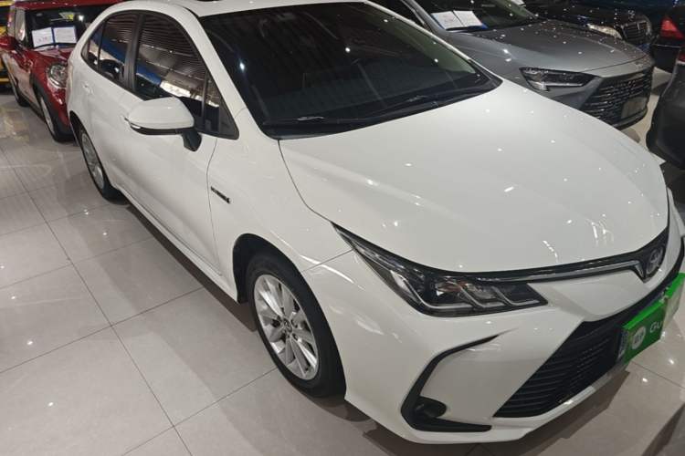 Used Toyota Corolla 2021 Dual-Motor 1.8L E-CVT Elite Edition Front Right 45 Deg