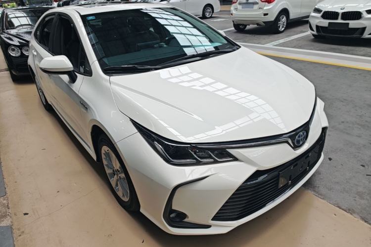 Used Toyota Corolla 2021 Dual-Motor 1.8L E-CVT Elite Edition Front Right 45 Deg