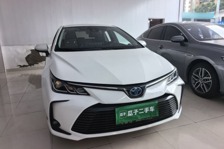 Used Toyota Corolla 2021 Dual-Motor 1.8L E-CVT Elite Edition Front Right 45 Deg