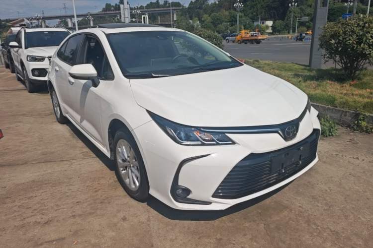 Used Toyota Corolla 2021 1.2T S-CVT Elite PLUS Edition Front Right 45 Deg