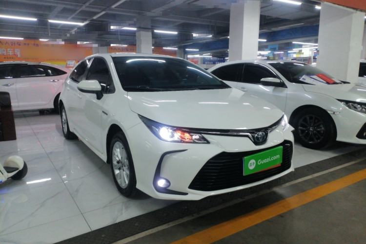 Used Toyota Corolla 2021 Dual-Motor 1.8L E-CVT Elite Edition Front Right 45 Deg