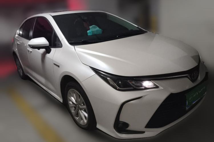 Used Toyota Corolla 2021 Dual-Motor 1.8L E-CVT Elite Edition Front Right 45 Deg