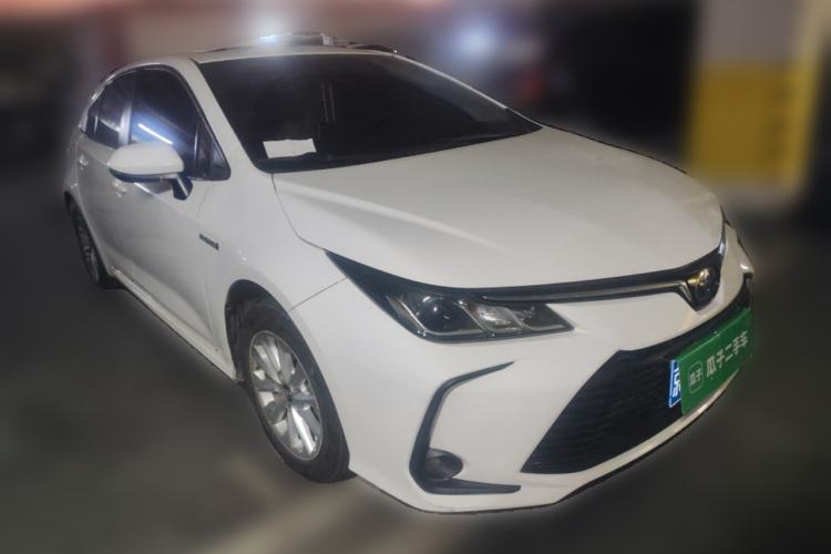 Used Toyota Corolla 2021 Dual-Motor 1.8L E-CVT Elite Edition Front Right 45 Deg
