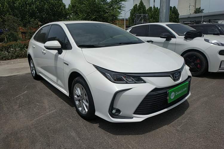 Used Toyota Corolla 2021 Dual-Motor 1.8L E-CVT Elite Edition Front Right 45 Deg