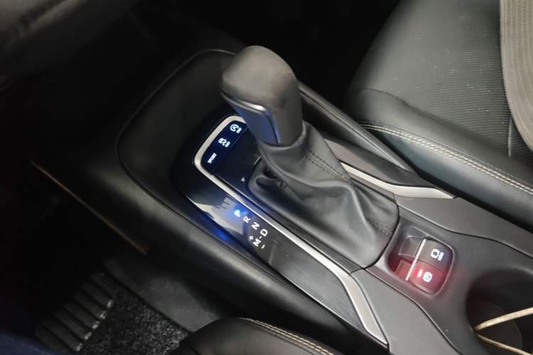 Used Toyota Corolla 2021 1.2T S-CVT Luxury Edition Gear Lever