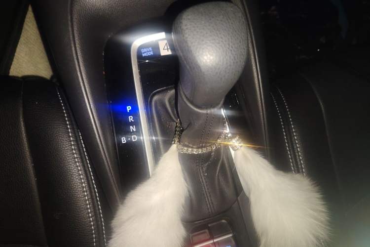 Used Toyota Corolla 2021 Dual-Motor 1.8L E-CVT Elite Edition Gear Lever