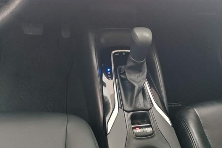 Used Toyota Corolla 2021 TNGA 1.5L CVT Elite Edition Gear Lever