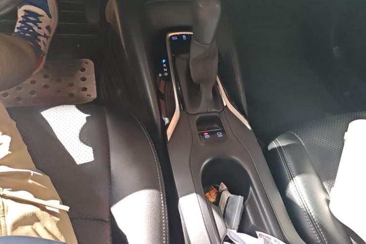 Used Toyota Corolla 2021 Dual-Motor 1.8L E-CVT Elite Edition Gear Lever
