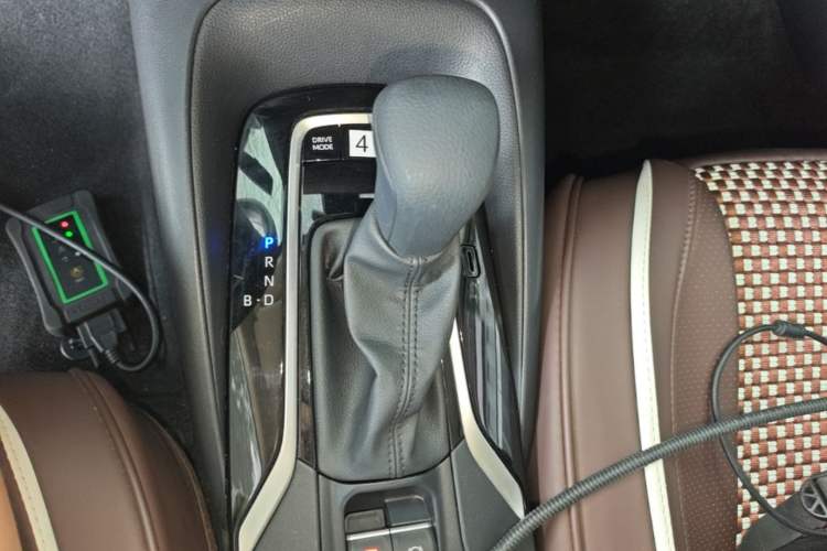 Used Toyota Corolla 2021 Dual-Motor 1.8L E-CVT Elite Edition Gear Lever