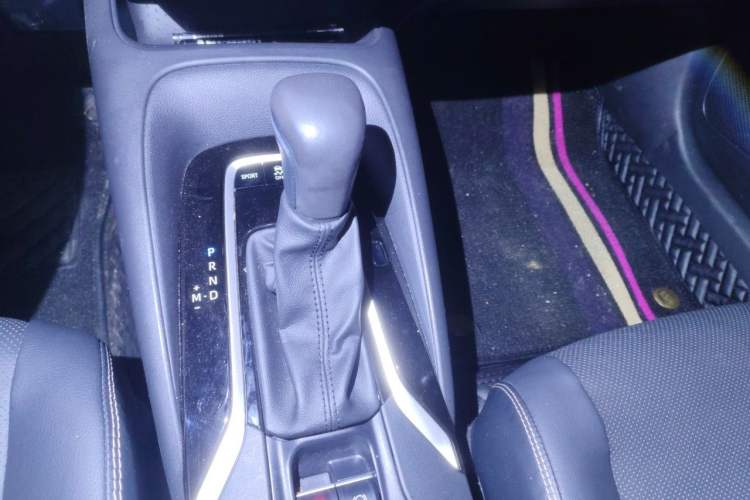 Used Toyota Corolla 2021 1.2T S-CVT Luxury Edition Gear Lever