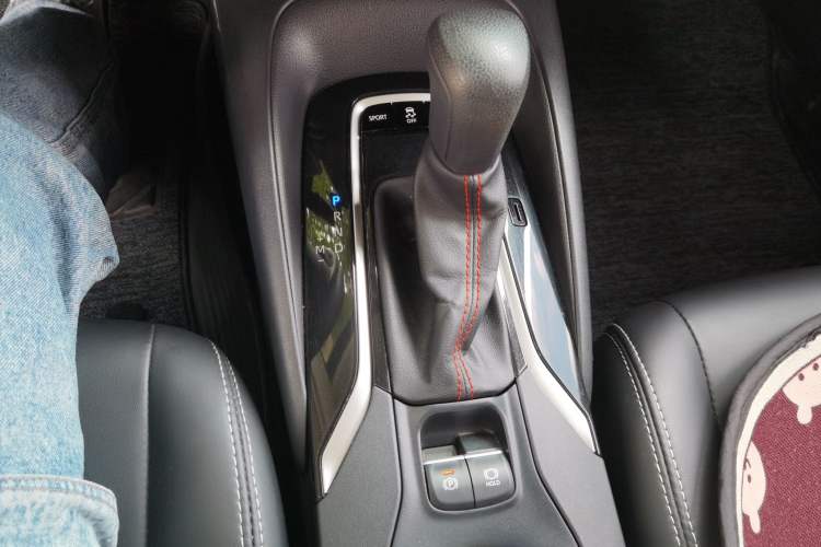 Used Toyota Corolla 2021 1.2T S-CVT Elite PLUS Edition Gear Lever