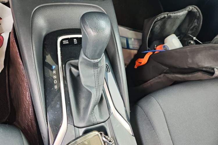 Used Toyota Corolla 2021 Dual-Engine 1.8L E-CVT Pioneer Edition Gear Lever