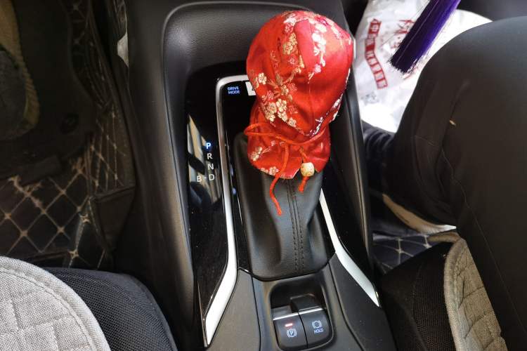 Used Toyota Corolla 2021 Dual-Motor 1.8L E-CVT Elite Edition Gear Lever