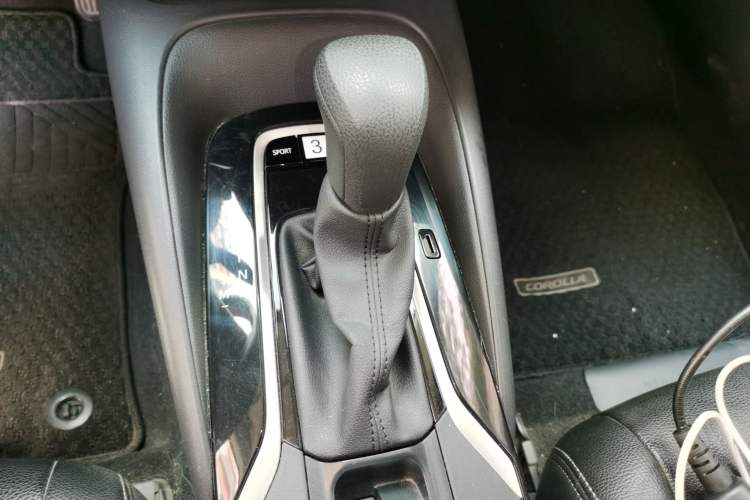 Used Toyota Corolla 2021 1.2T S-CVT Elite Edition Gear Lever