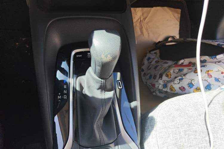 Used Toyota Corolla 2021 1.2T S-CVT Pioneer Edition Gear Lever