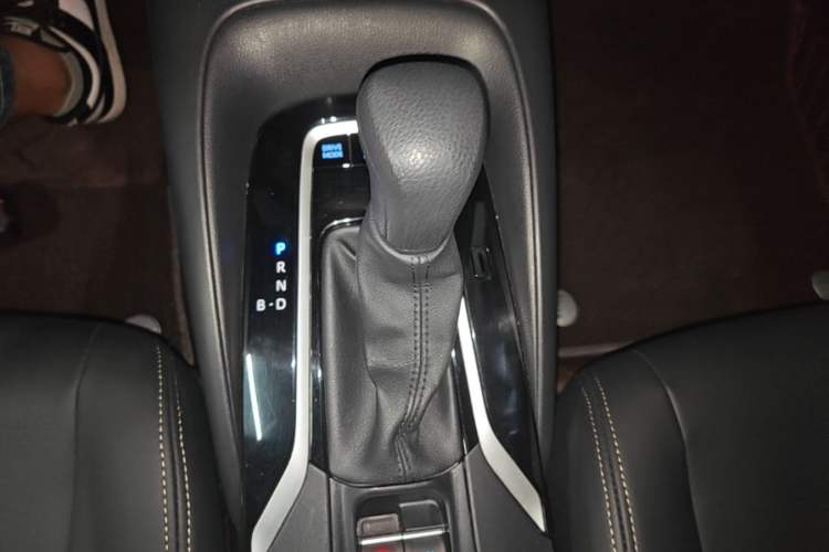 Used Toyota Corolla 2021 Dual-Motor 1.8L E-CVT Elite Edition Gear Lever